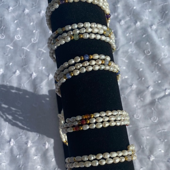 Freshwater Pearl Gemstone memory wire Bracelet NWT - Picture 5 of 9